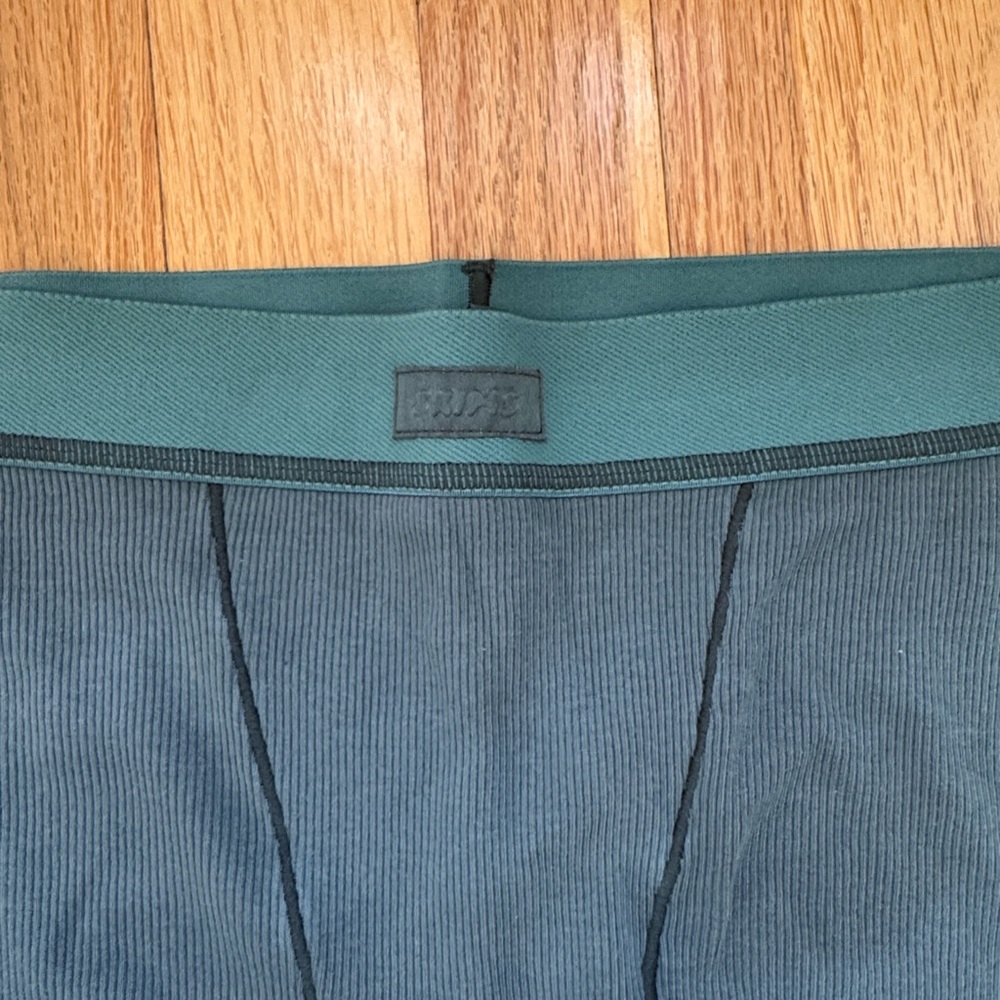 Skims Ribbed Boxers - Picture 5 of 7